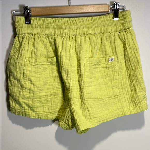 Lime Green 100% cotton Button-Up Shirt L and Shorts M Set - Picture 7 of 10